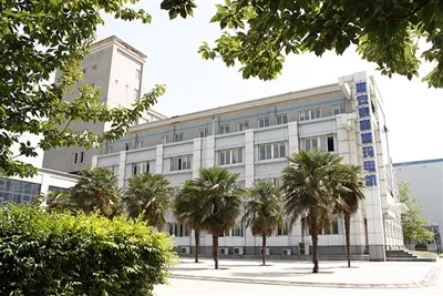 Aðlögunarhæfnigreining á SIMO-þriggja-innleiðslumótorum í erfiðu umhverfi